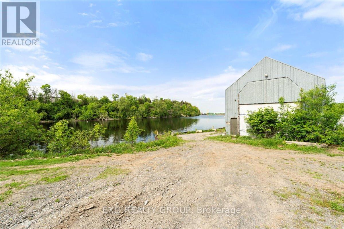 Photo 9 of 782 County Rd 49, Prince Edward County ON