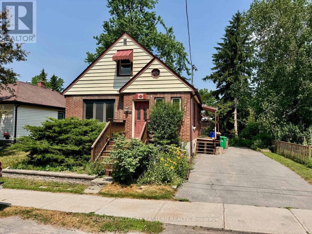 Photo 1 of 232 Munroe Avenue, Peterborough ON