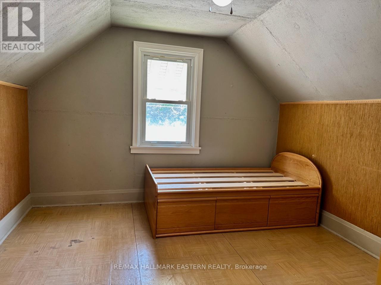 Photo 14 of 232 Munroe Avenue, Peterborough ON