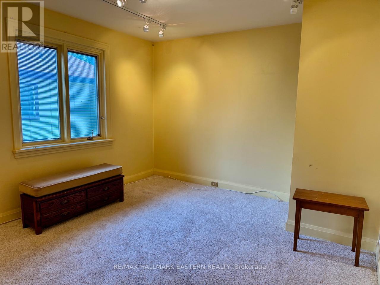 Photo 8 of 232 Munroe Avenue, Peterborough ON