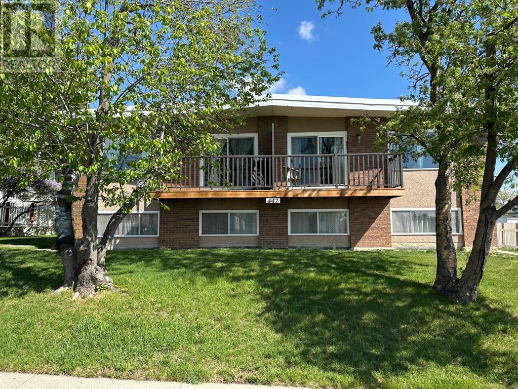 Multi-family House for Sale in  Huntsville Crescent NW Huntington Hills Calgary 