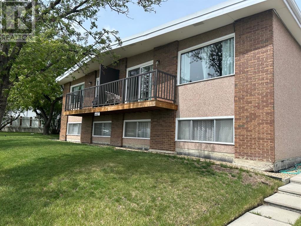 Multi-family House for Sale in  Huntsville Crescent NW Huntington Hills Calgary 