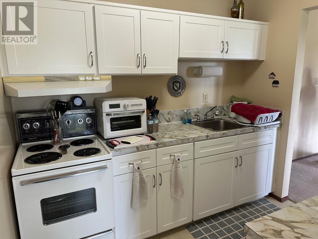 Multi-family House for Sale in  Huntsville Crescent NW Huntington Hills Calgary 