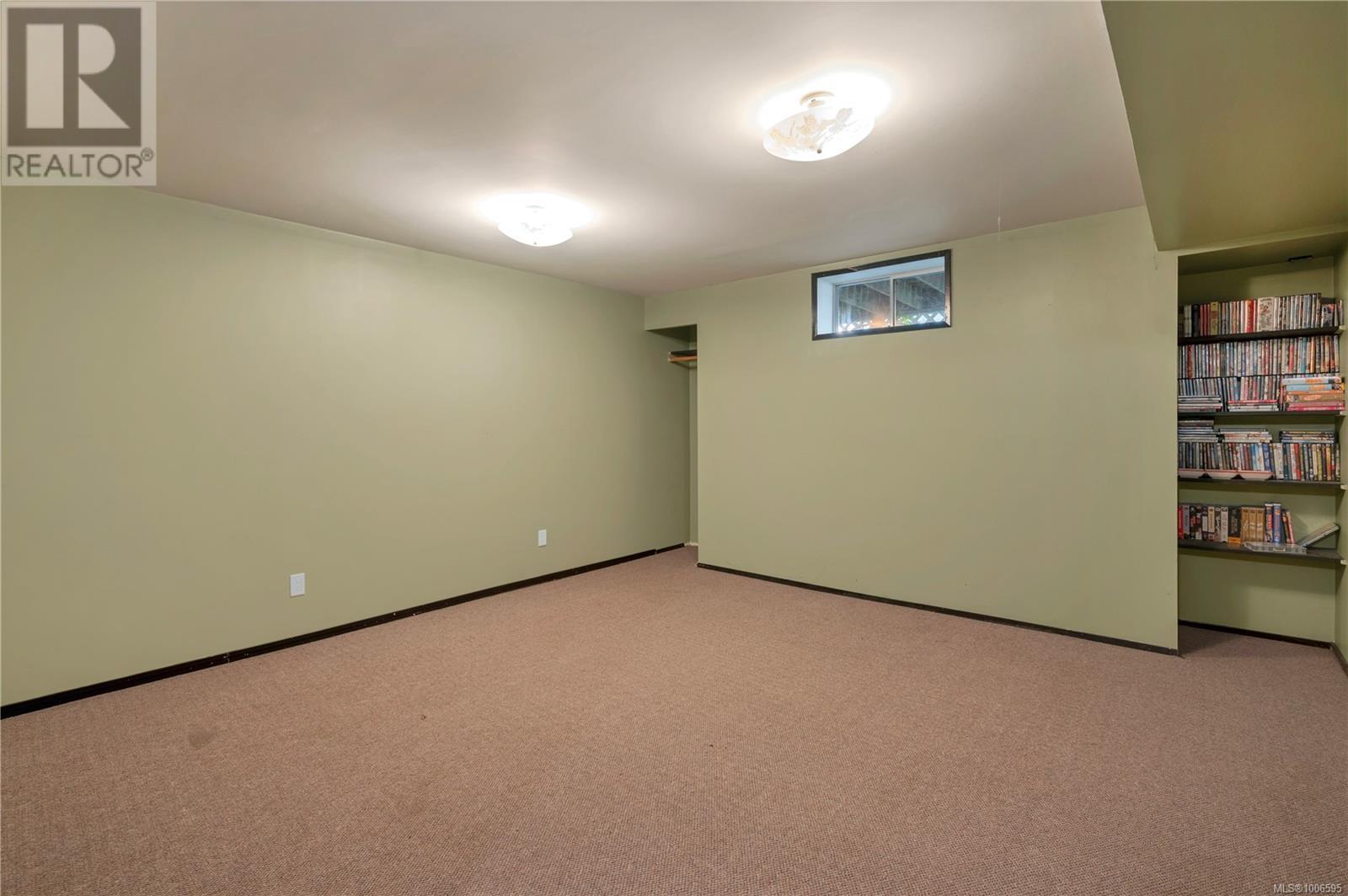 Photo 4 of 132 Skipton Cres, Campbell River BC