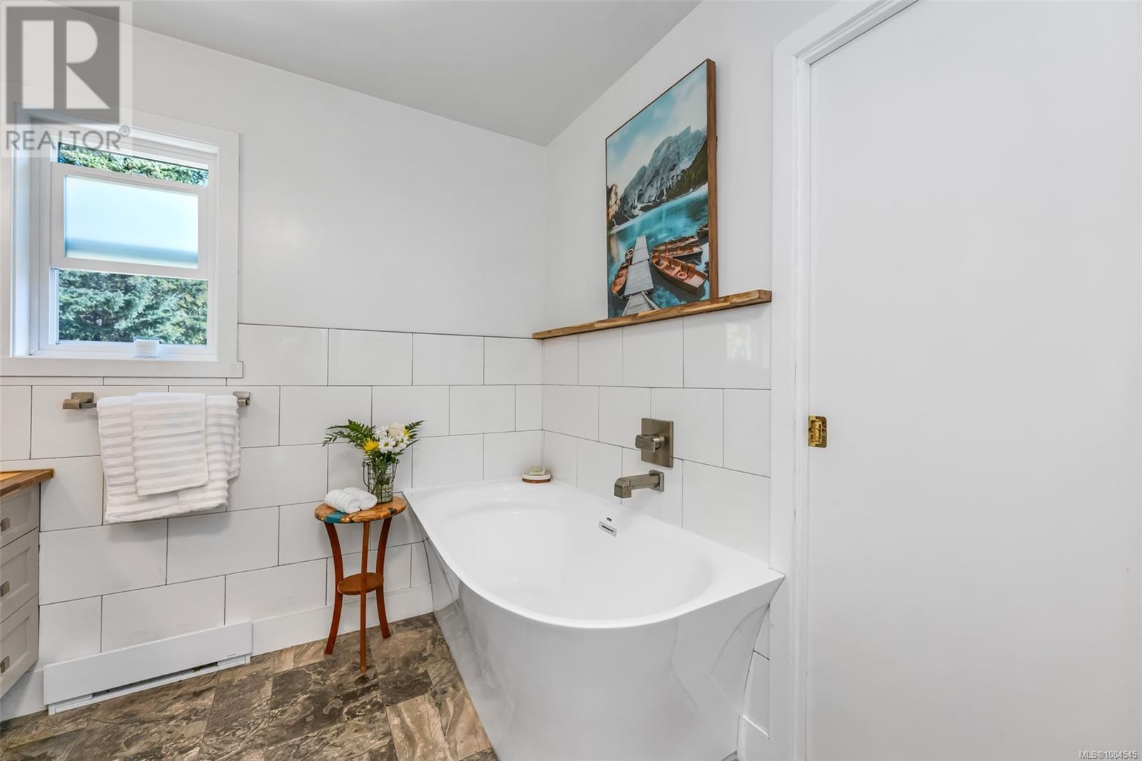 Photo 3 of 2910 Palsson Pl, Langford BC