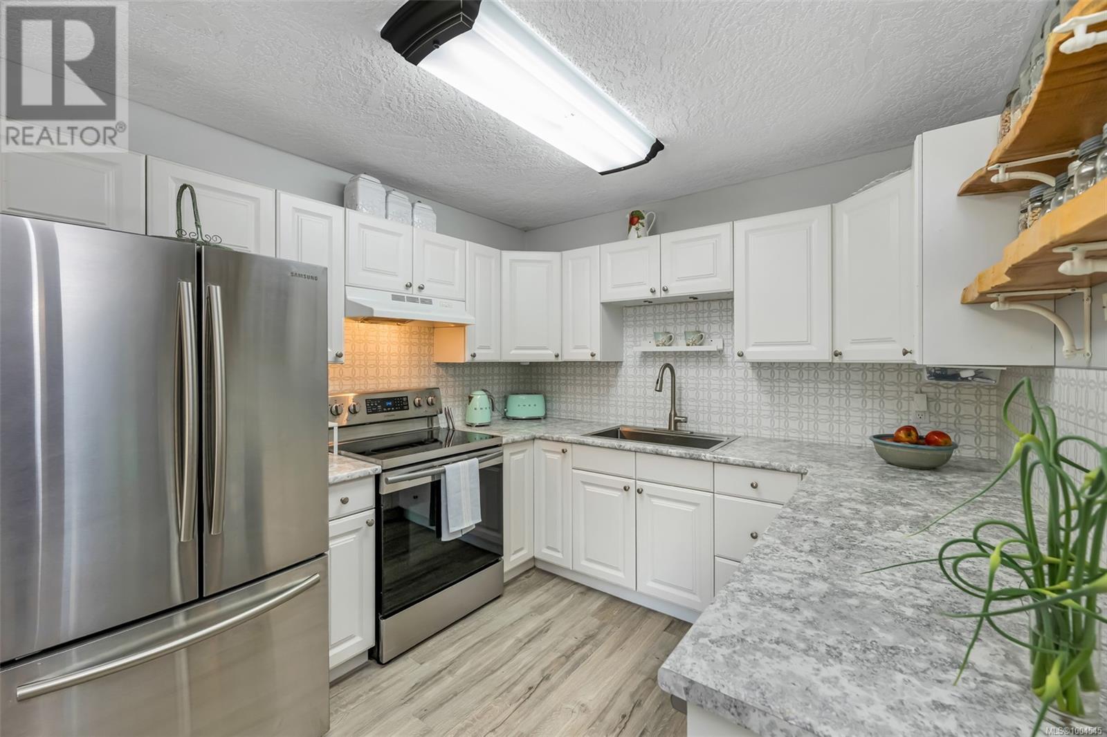 Photo 4 of 2910 Palsson Pl, Langford BC