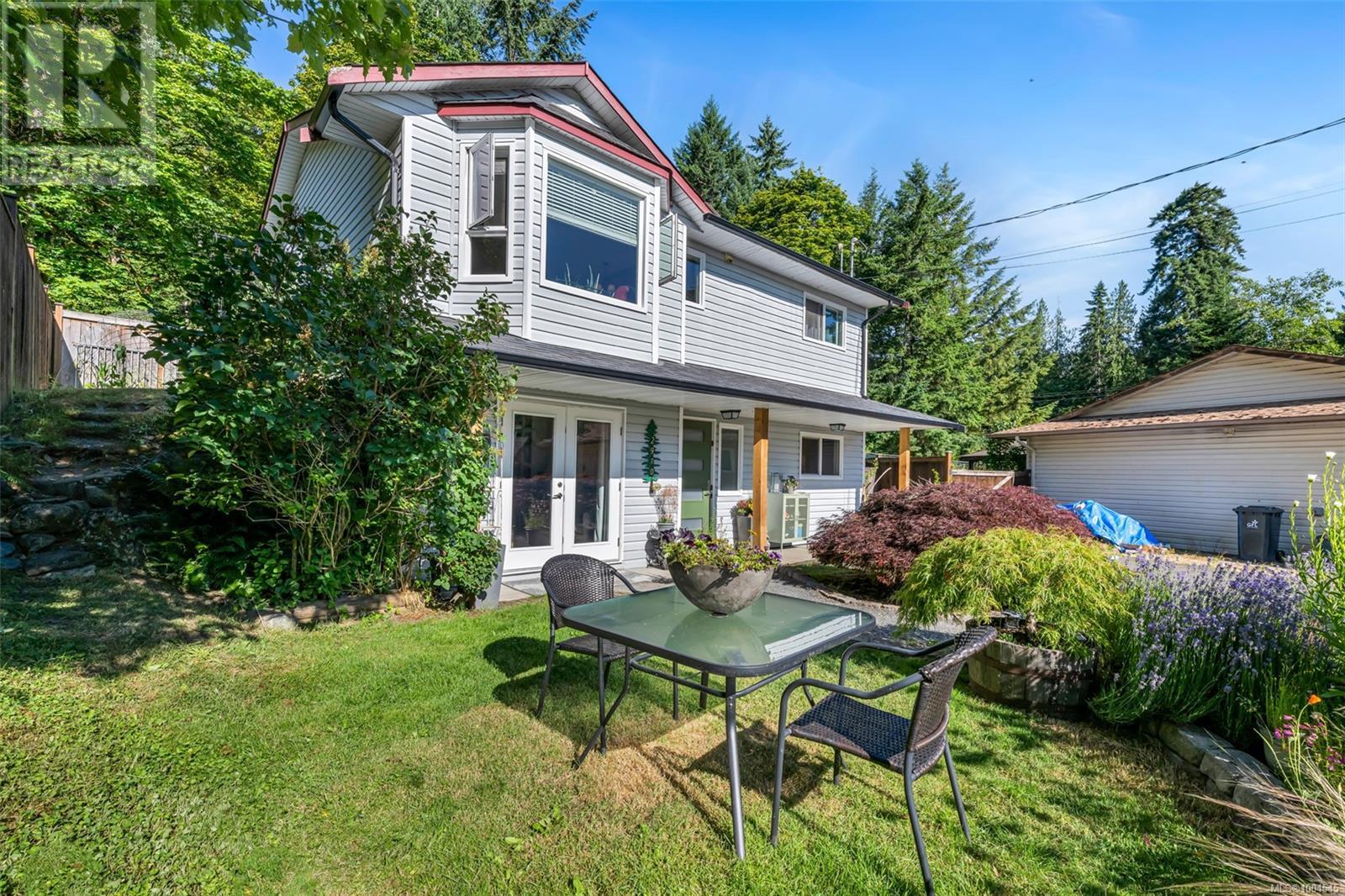 Photo 2 of 2910 Palsson Pl, Langford BC