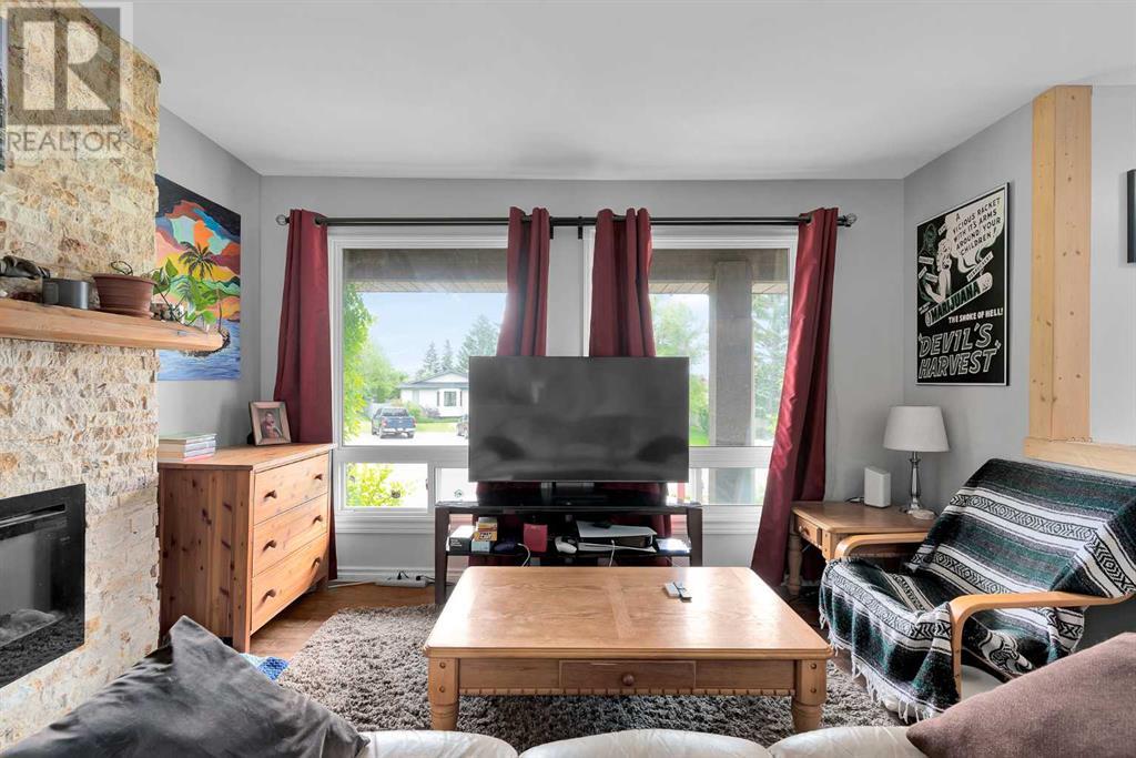 Single Family House for Sale in  Ranch Glen Place NW Ranchlands Calgary 