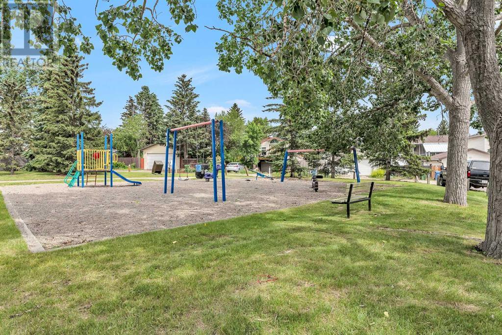 Single Family House for Sale in  Ranch Glen Place NW Ranchlands Calgary 