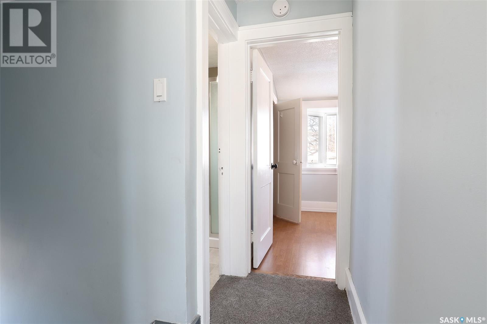 Single Family House for Sale in  DEWDNEY AVENUE Regina 