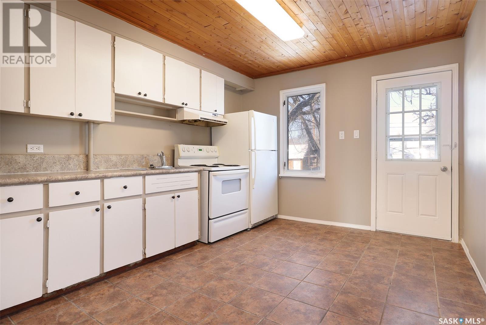 Single Family House for Sale in  DEWDNEY AVENUE Regina 
