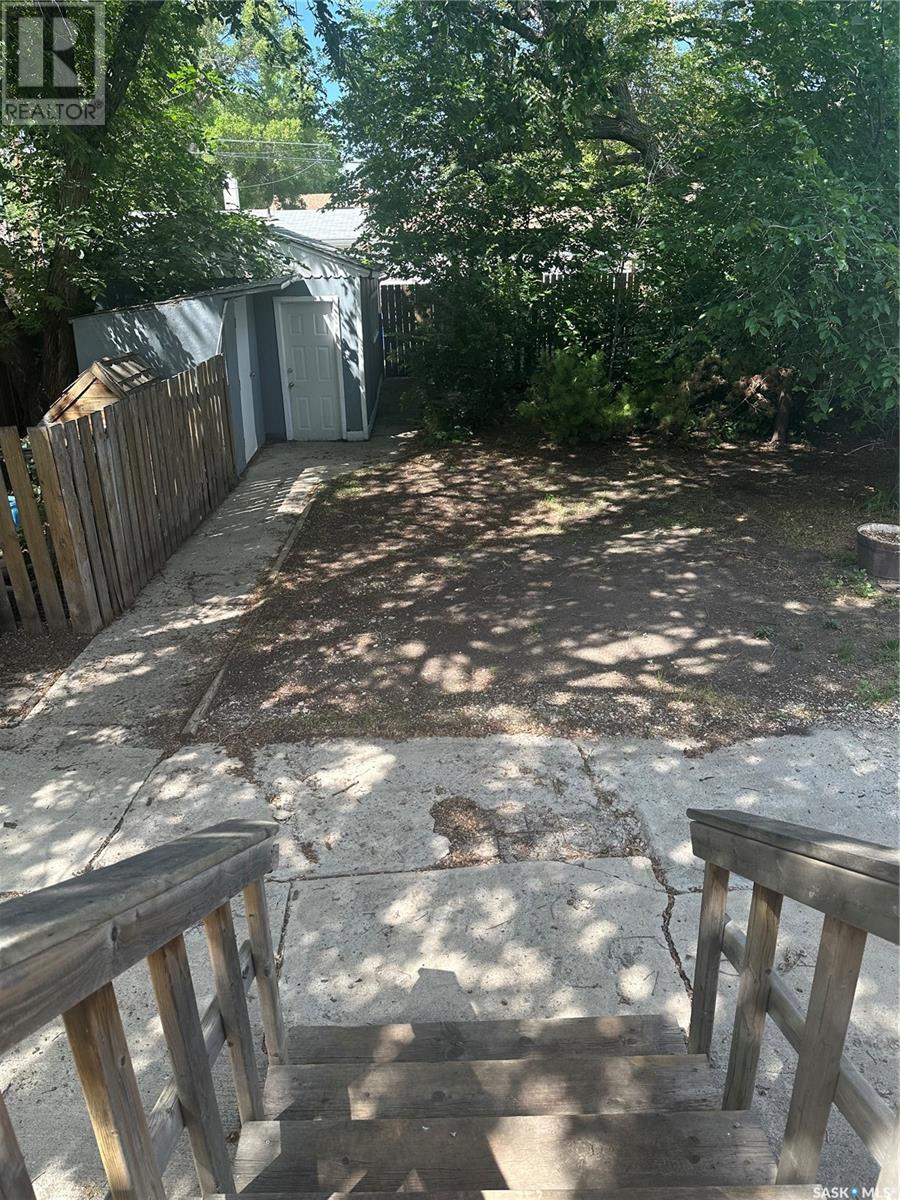 Single Family House for Sale in  DEWDNEY AVENUE Regina 