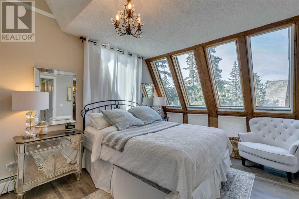 Single Family House for Sale in   Coach Bluff Crescent SW Coach Hill Calgary 