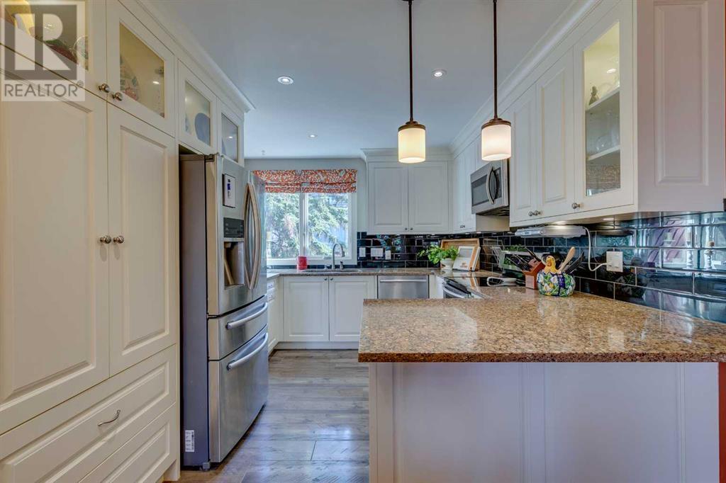 Single Family House for Sale in   Coach Bluff Crescent SW Coach Hill Calgary 