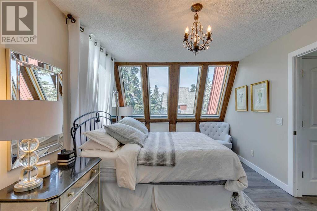 Single Family House for Sale in   Coach Bluff Crescent SW Coach Hill Calgary 