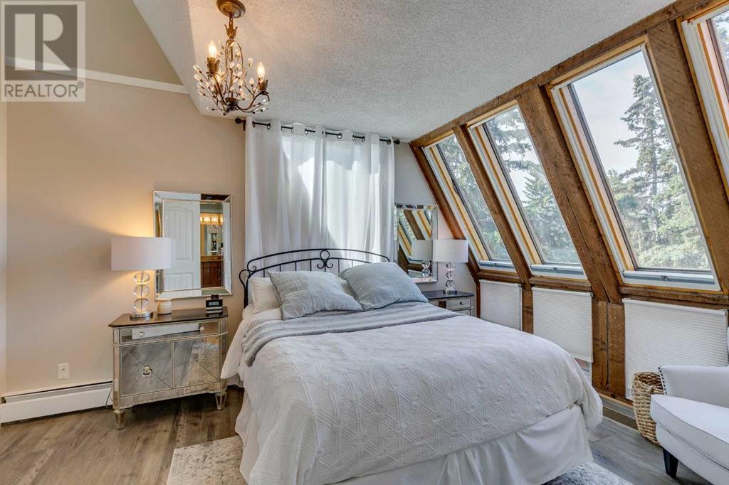 Single Family House for Sale in   Coach Bluff Crescent SW Coach Hill Calgary 
