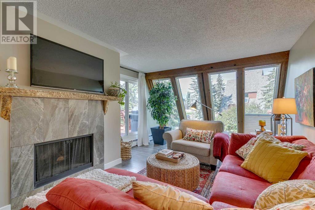 Single Family House for Sale in   Coach Bluff Crescent SW Coach Hill Calgary 