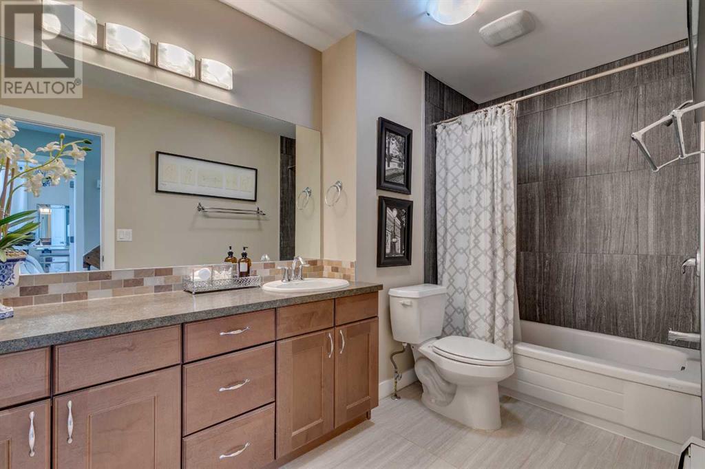Single Family House for Sale in   Coach Bluff Crescent SW Coach Hill Calgary 