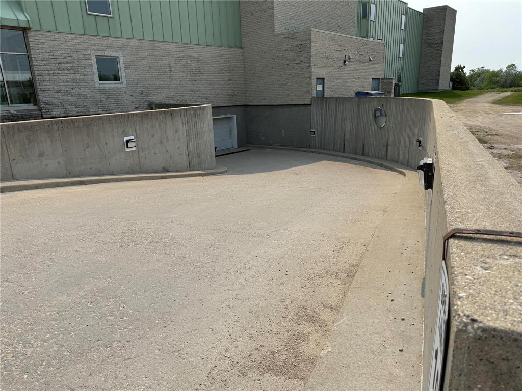 Photo 18 of 206 895 Wilkes Avenue, Winnipeg MB