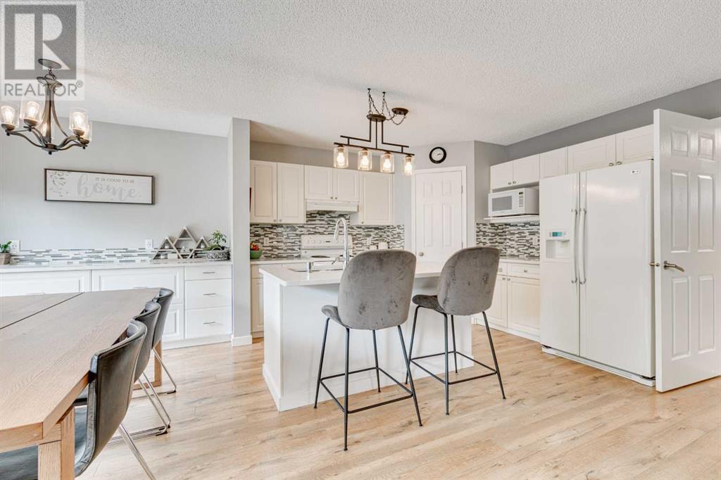 Single Family House for Sale in  Tuscarora Way NW Tuscany Calgary 