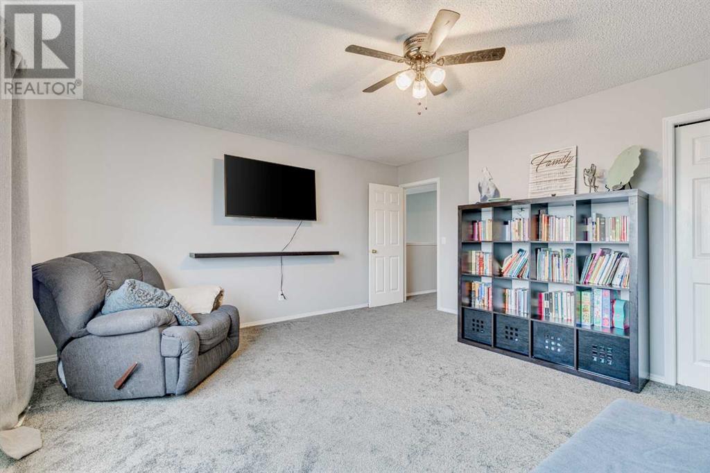 Single Family House for Sale in  Tuscarora Way NW Tuscany Calgary 