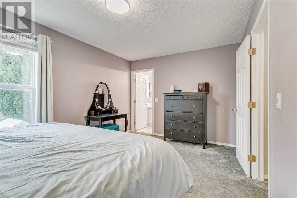 Single Family House for Sale in  Tuscarora Way NW Tuscany Calgary 