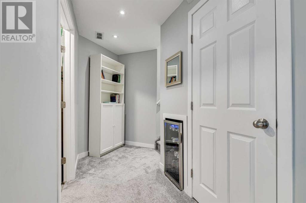 Single Family House for Sale in  Tuscarora Way NW Tuscany Calgary 