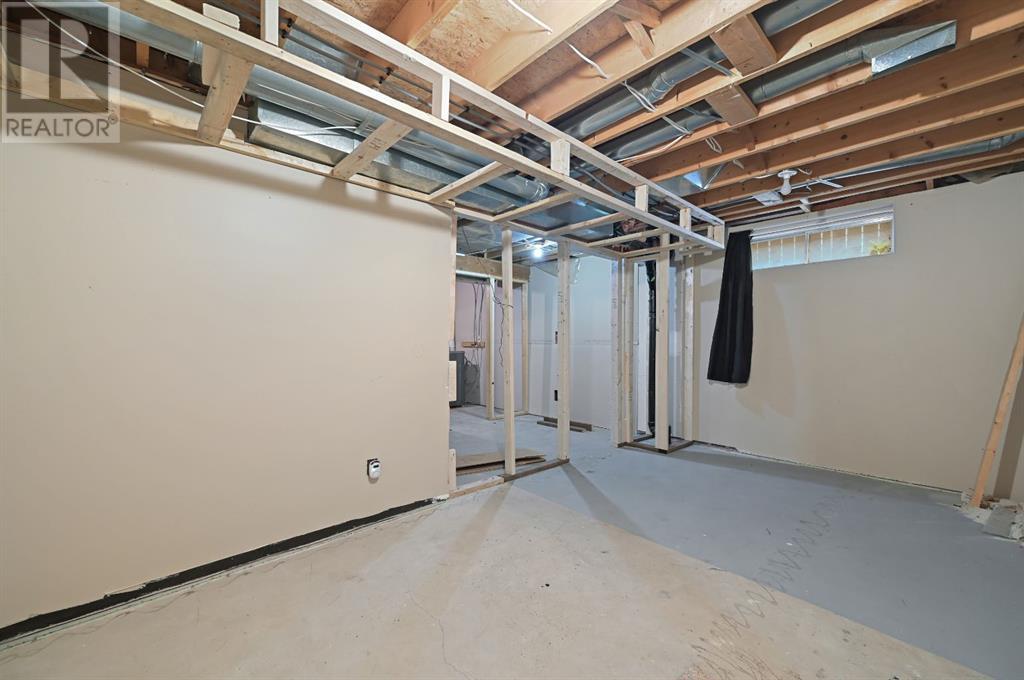 Single Family House for Sale in  Erin Green Way SE Erin Woods Calgary 