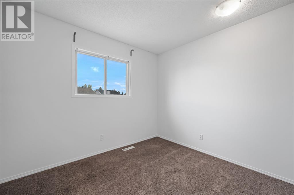 Single Family House for Sale in  Erin Green Way SE Erin Woods Calgary 