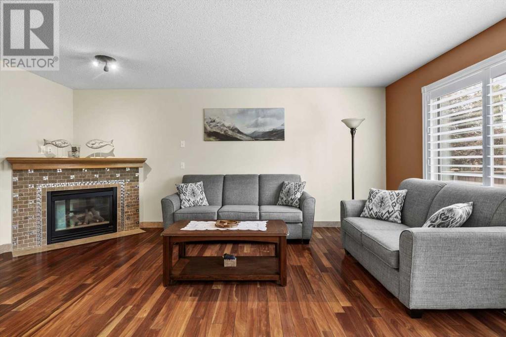 Single Family House for Sale in  Rocky Ridge Close NW Rocky Ridge Calgary 