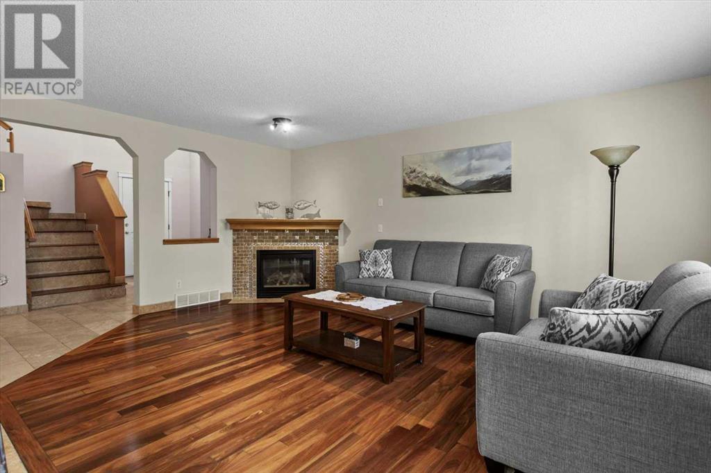 Single Family House for Sale in  Rocky Ridge Close NW Rocky Ridge Calgary 