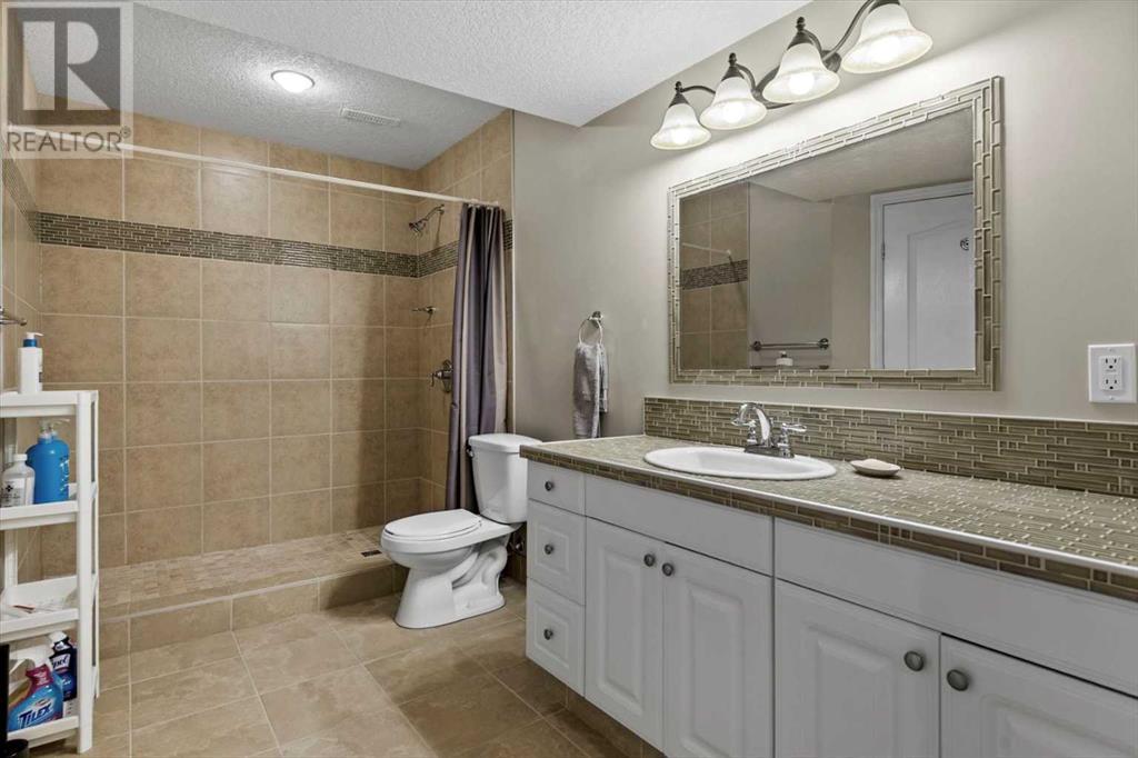 Single Family House for Sale in  Rocky Ridge Close NW Rocky Ridge Calgary 