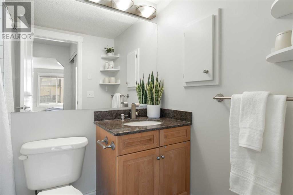 Single Family House for Sale in    Avenue SW Windsor Park Calgary 