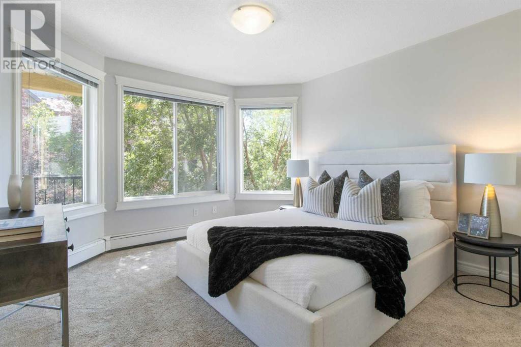 Single Family House for Sale in    Avenue SW Windsor Park Calgary 