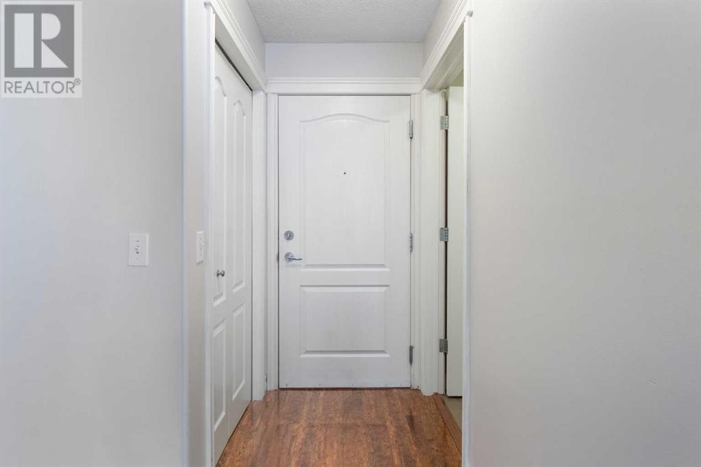 Single Family House for Sale in    Avenue SW Windsor Park Calgary 