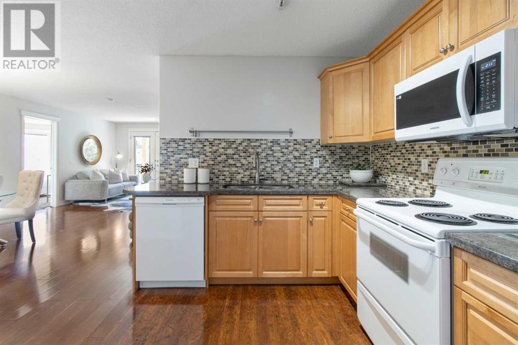 Single Family House for Sale in    Avenue SW Windsor Park Calgary 
