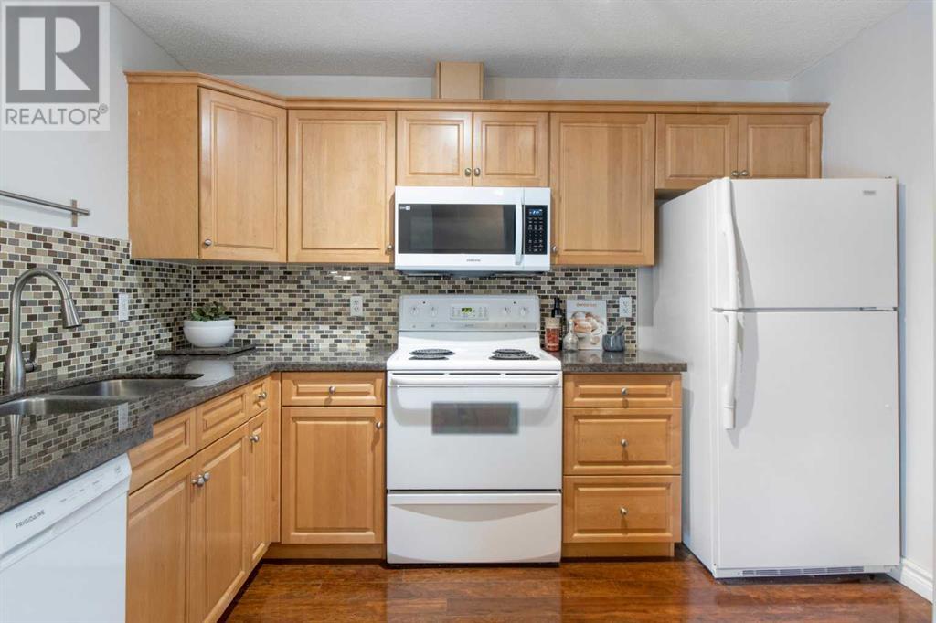 Single Family House for Sale in    Avenue SW Windsor Park Calgary 