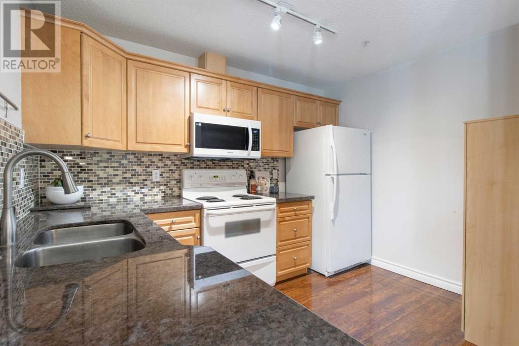 Single Family House for Sale in    Avenue SW Windsor Park Calgary 