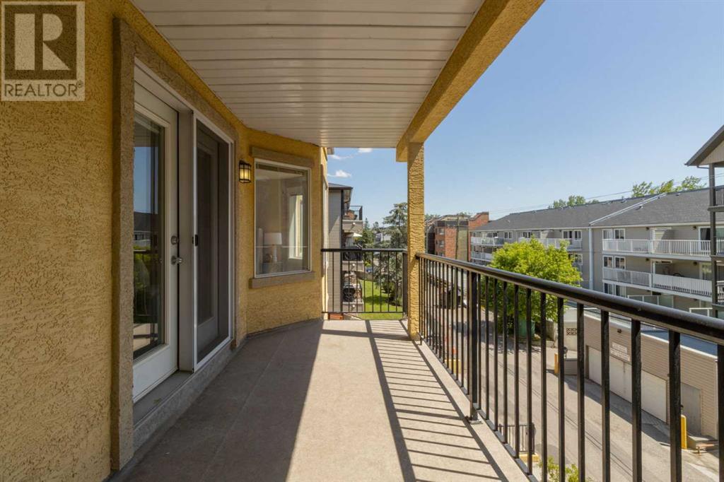 Single Family House for Sale in    Avenue SW Windsor Park Calgary 