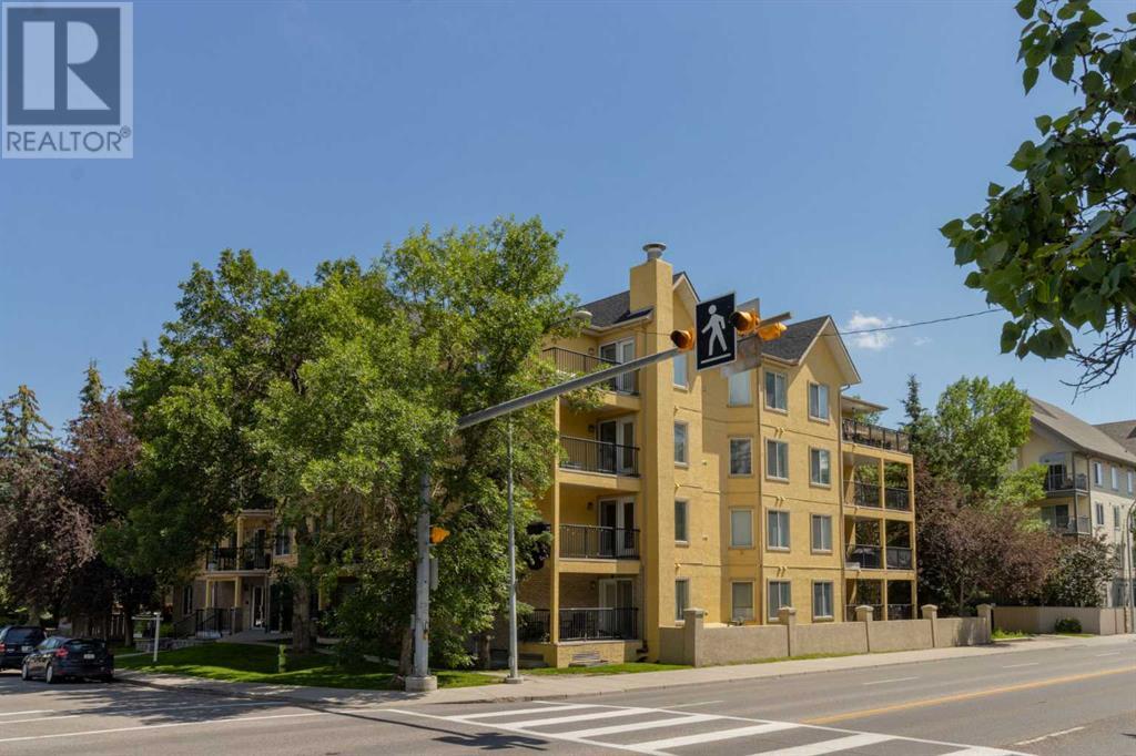 Single Family House for Sale in    Avenue SW Windsor Park Calgary 