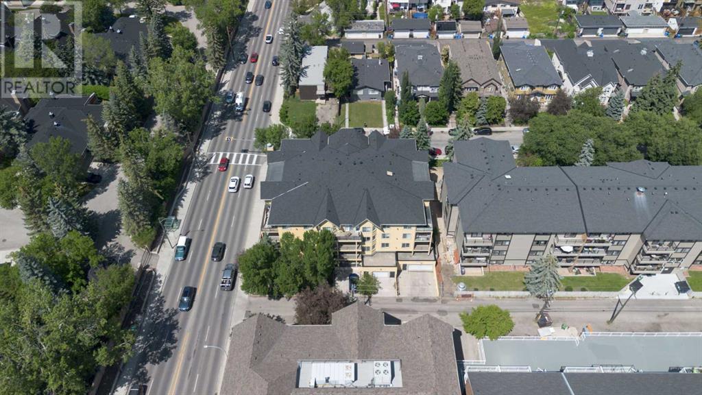 Single Family House for Sale in    Avenue SW Windsor Park Calgary 
