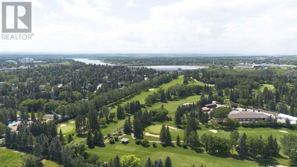 Single Family House for Sale in    Avenue SW Windsor Park Calgary 