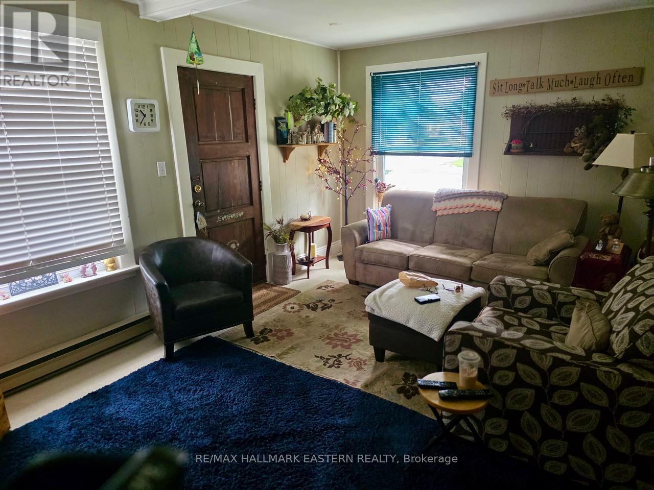 Photo 8 of 822 St Marys Street, Peterborough Central ON