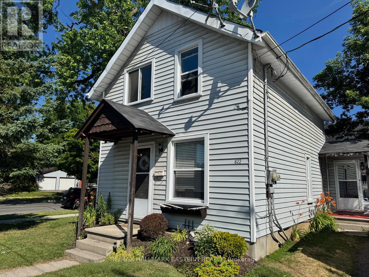 Photo 17 of 822 St Marys Street, Peterborough Central ON