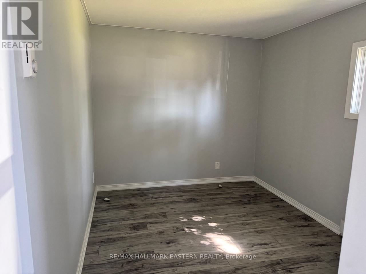 Photo 6 of 822 St Marys Street, Peterborough Central ON