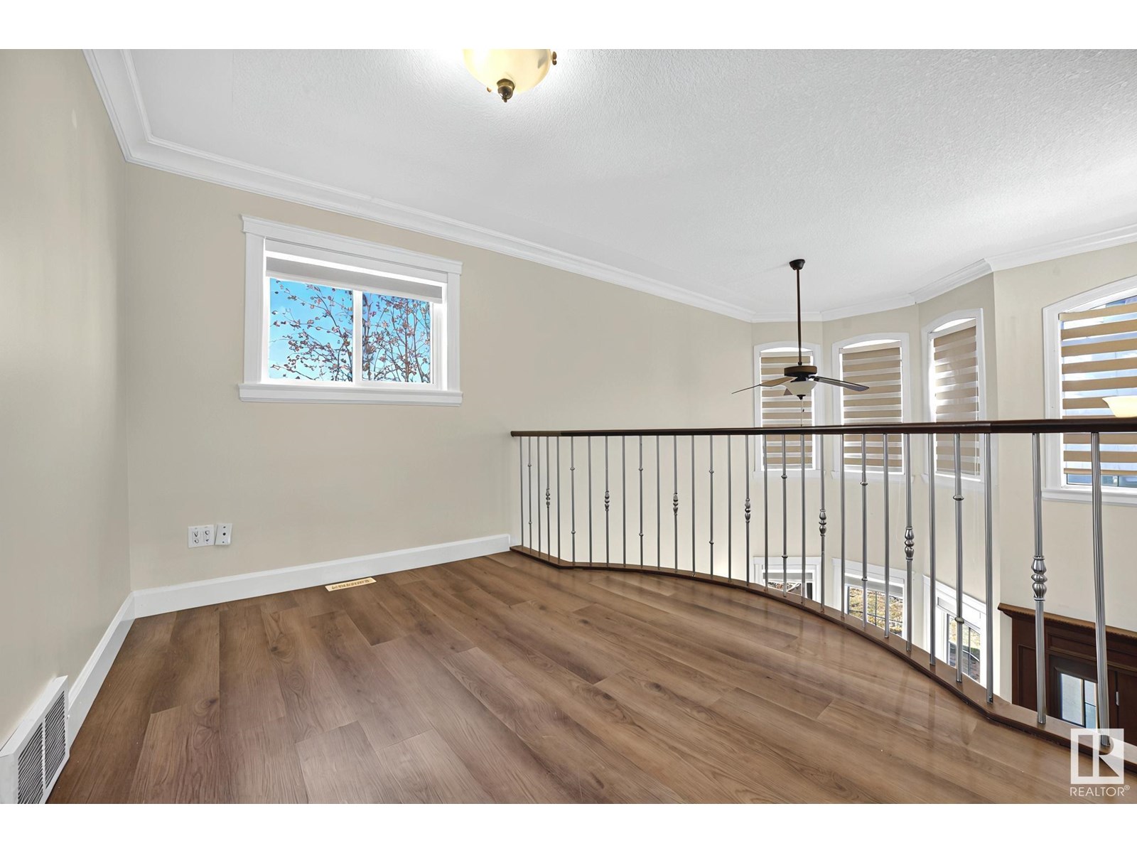 Photo 38 of 10 Jefferson Rd Nw, Edmonton AB