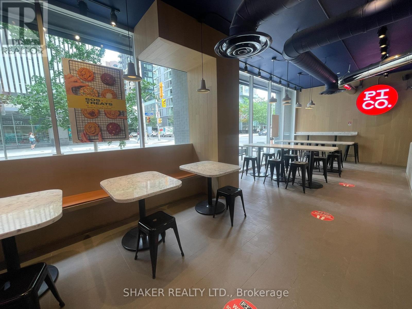 Photo 8 of 170 Metcalfe Street, Ottawa ON