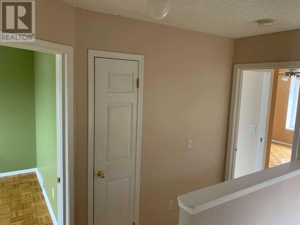 Single Family House for Sale in  Anaheim Court NE Monterey Park Calgary 