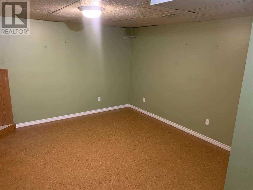 Single Family House for Sale in  Anaheim Court NE Monterey Park Calgary 
