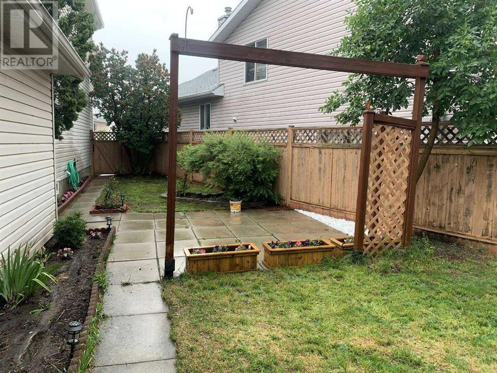 Single Family House for Sale in  Anaheim Court NE Monterey Park Calgary 